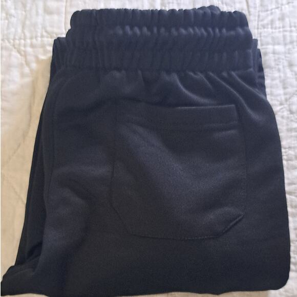 Boy's NBA Black Sweatpants Size Large - Picture 4 of 8